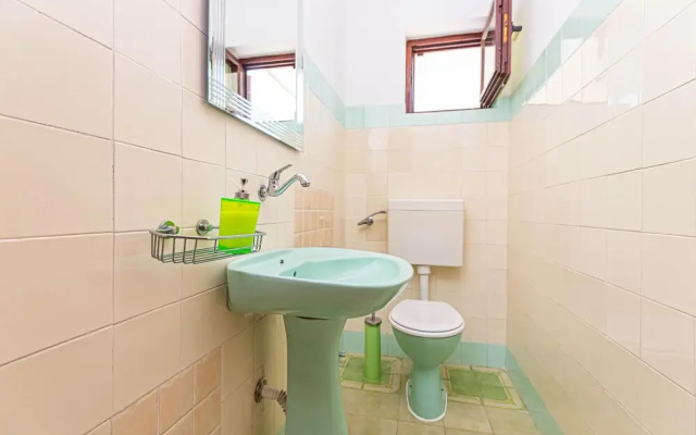 Nice Home in Betina With Wifi and 2 Bedrooms