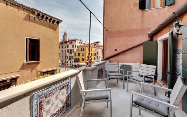 Santo Stefano Accademia Apartment Venice