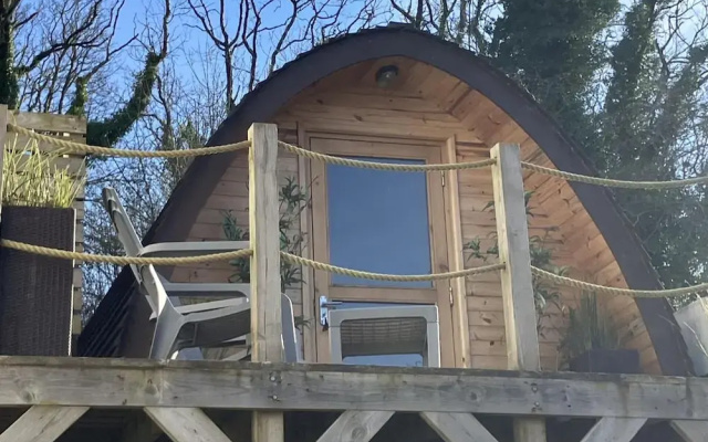 Chalet - Sleeps 2 - Balcony - Parking - Beach/golf