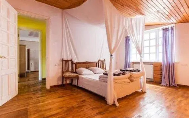 Dvizh Hostel ELI SPALI