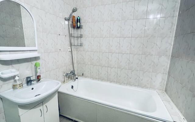 Погостим на улице Дмитриева