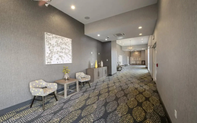 Holiday Inn & Suites Decatur-Forsyth by IHG