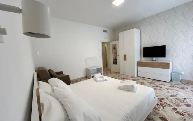 My50s in Monopoli With 4 Bedrooms and 2 Bathrooms