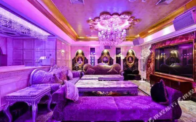 Grand Honor International Hotel