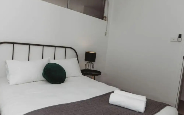 Renovated Apt with Beach Views