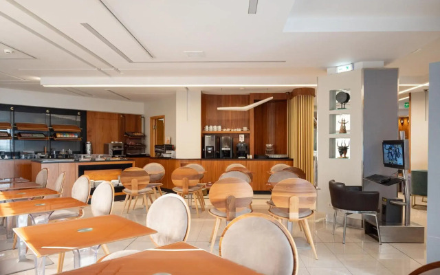 Kastro Hotel