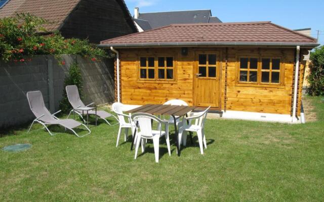 bord de mer, chalet en bois avec tandem