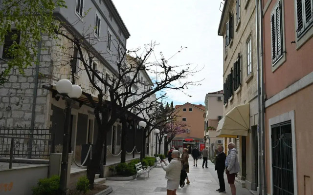 Old Town Apartment