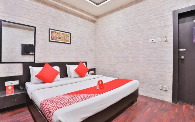 OYO 1345 Hotel S K