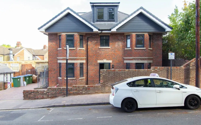 Bridge Road - Room 4a