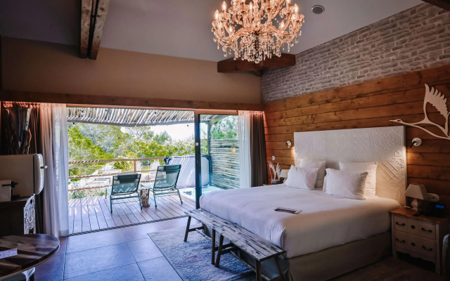 Le Hameau des Pesquiers Ecolodge, Curio Collection by Hilton