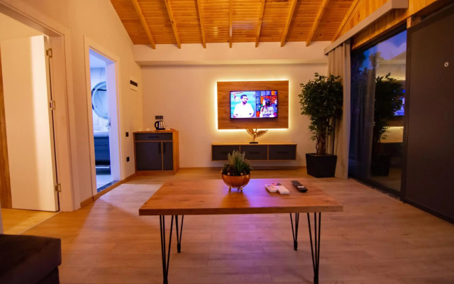 Green Palace Suite Hotel