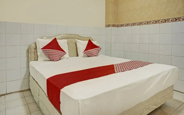 OYO 93105 Hotel Sodikin