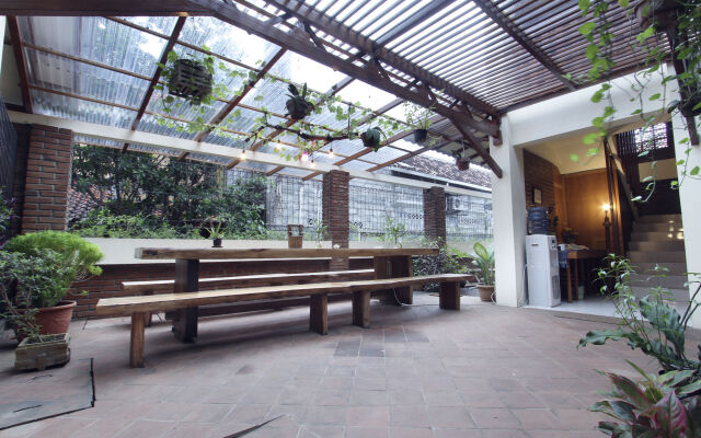 De Hostel