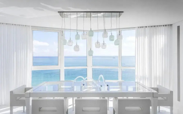 Setai Residences by Flashstay