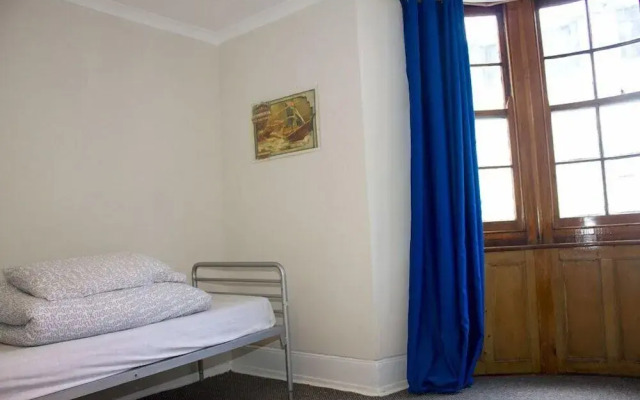 The Grapevine Seafront - Hostel