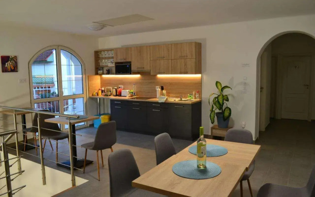 FŐNIX Design Rooms