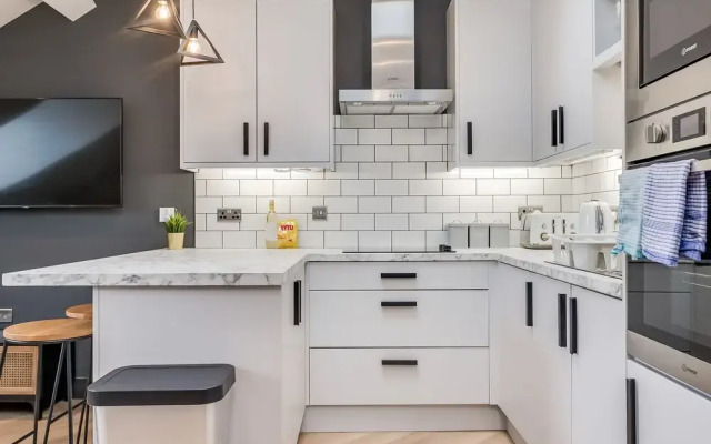 Central Belfast Apartments: University Street