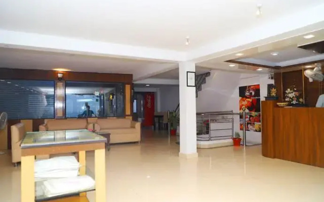 Hotel Ganesha Inn