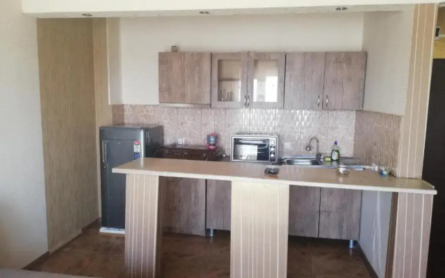 Yosi House