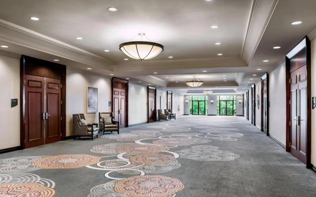 Sheraton Toronto Airport Hotel & Conference Centre