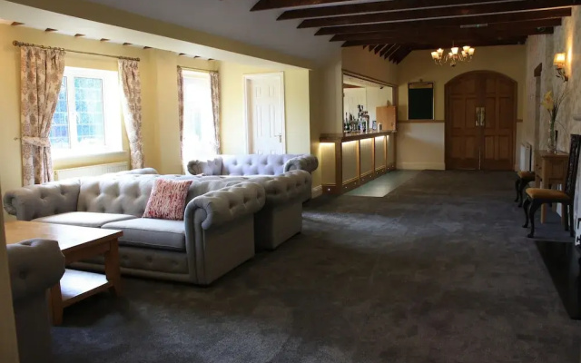 Batch Country House