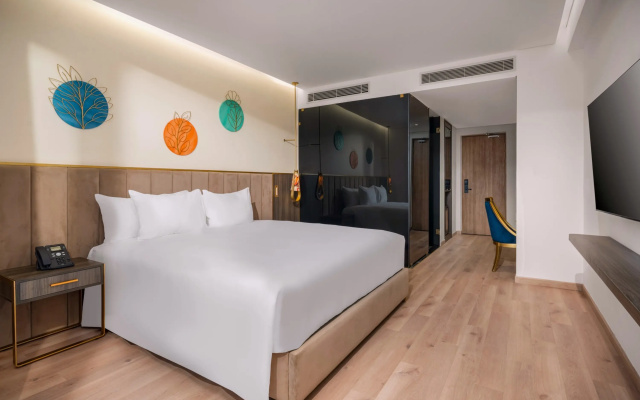 Wyndham Hoi An Royal Beachfront Resort & Villas