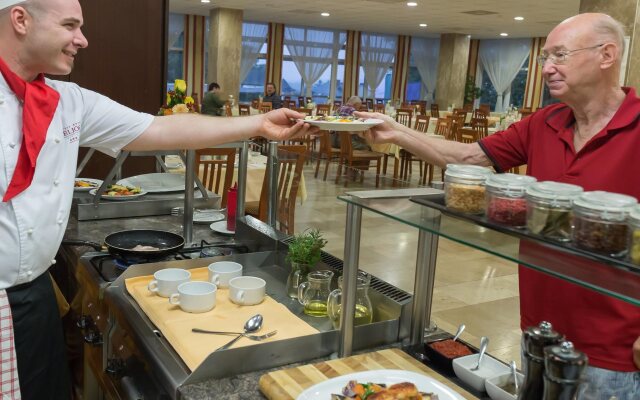 Hunguest Hotel Helios