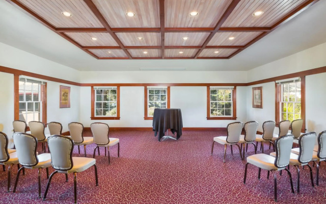 The Pierpont Inn