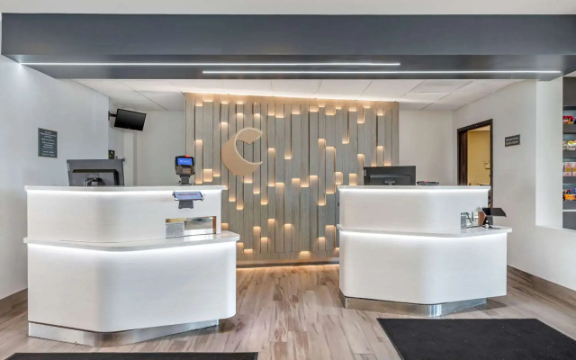 Comfort Inn & Suites Arlington Heights - Buffalo Grove