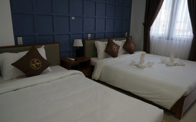 Poetic Hue Hotel