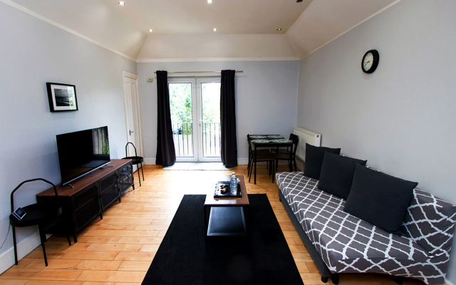 Westciti Caroco Aparthotel