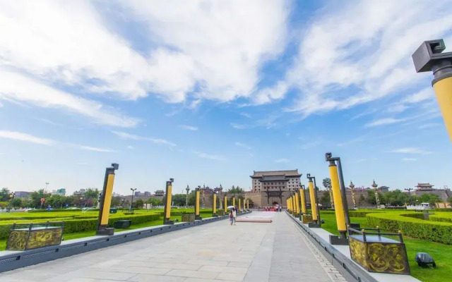 Mark and Henry Apartment Xi'an South Gate/City Wall