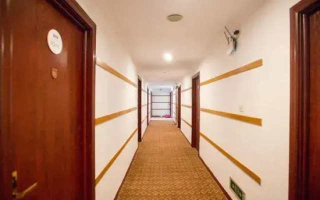 Phoenix City Hotel