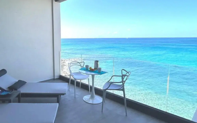 condostmaarten by the sea -Adults Only-