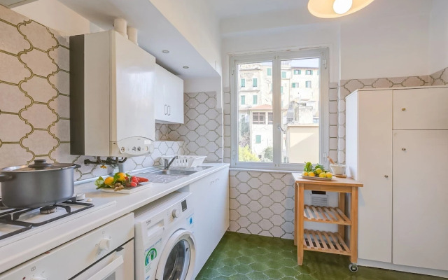 Sanremo Penthouse Market 700m From Sea