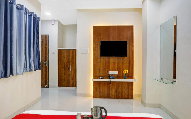 Flagship 92690 Hotel Jayesh Inn