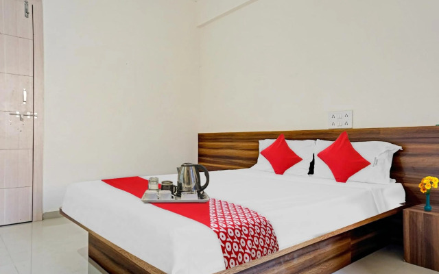 OYO Flagship 70224 Swarg Executive Paradise