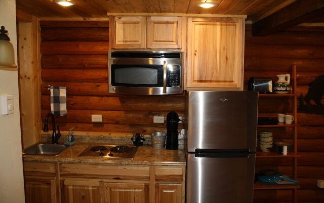 The Historic Wapiti Lodge