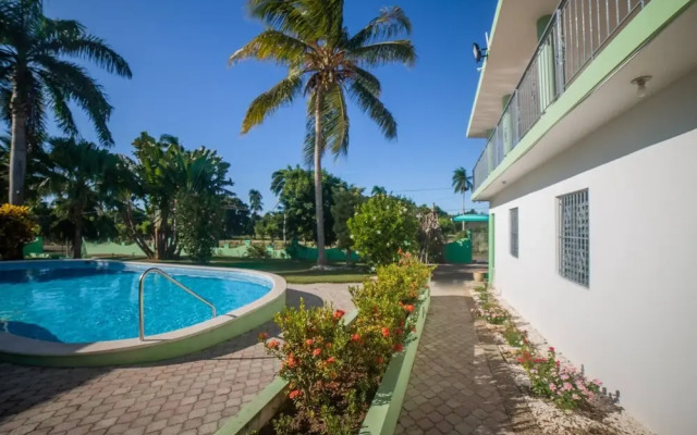 7br Massive Villa In Sosúa - 2mins From Nightlife!