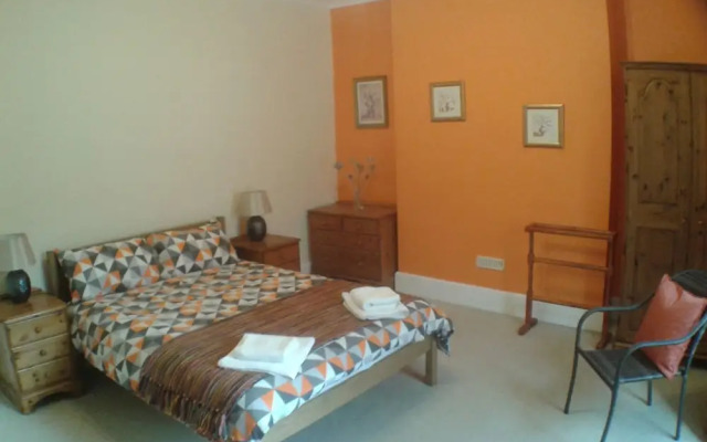 Sannan Court Holiday Apartments