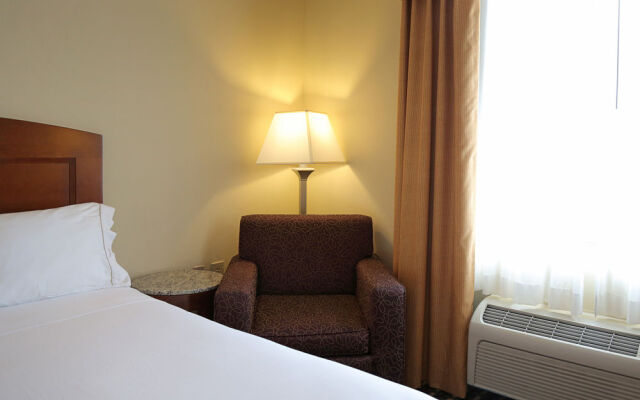 Holiday Inn Express Bethany Beach