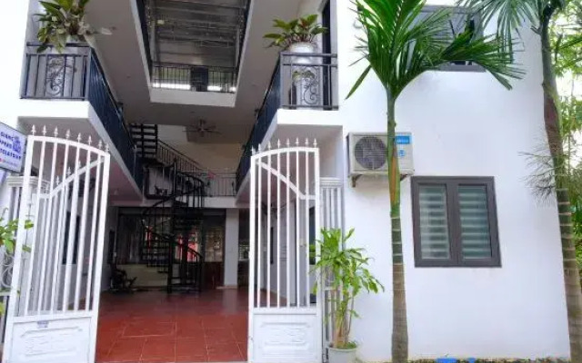 Ha Giang Hoppers Hostel and Tour