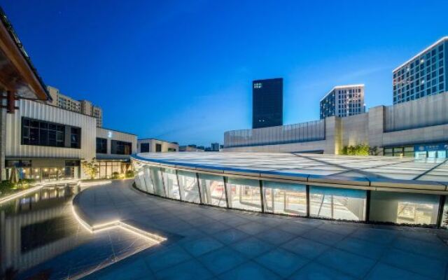 Landison Hotel Linan