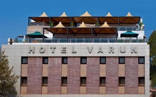 Hotel Varun