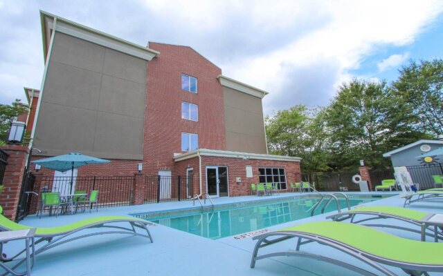 Holiday Inn Express Hotel & Suites Charleston-North by IHG