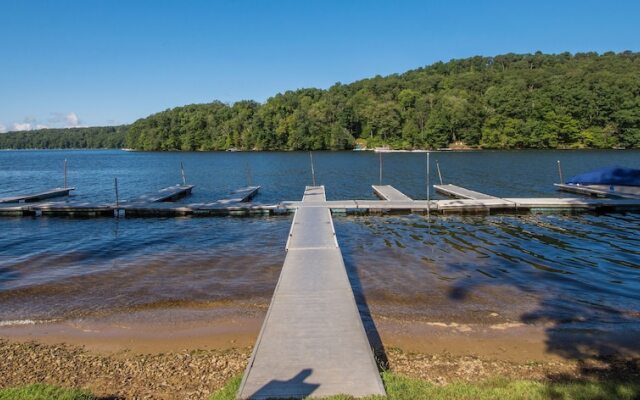 Hook, Wine & Sinker 2 Bedroom Townhome