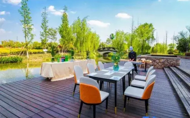 You Meishu (Tongxiang Wuzhen Branch)