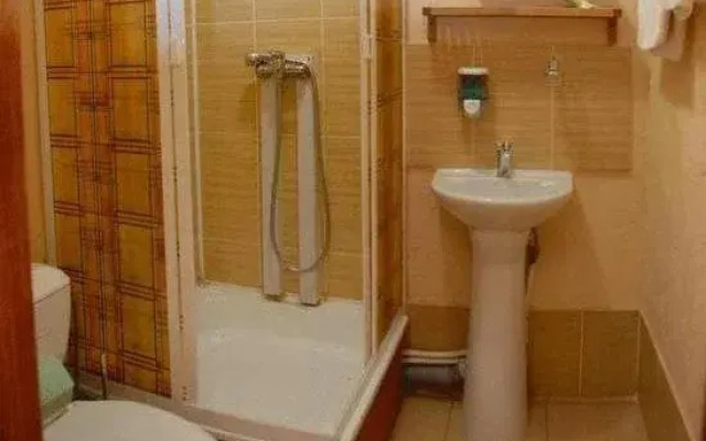 Петров Двор