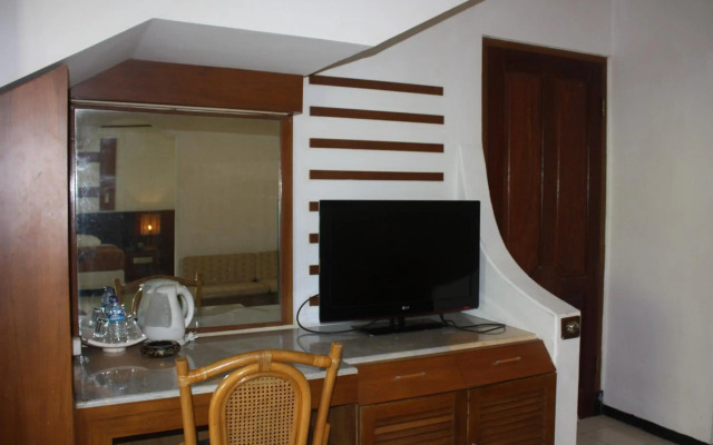 Puri Naga Beachfront Cottages